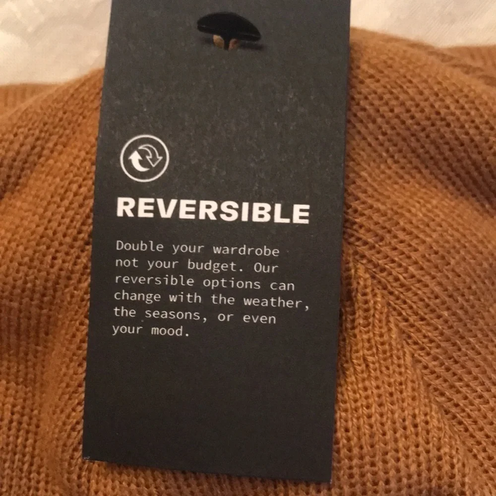 Brand New Timberland Reversible Knit Hat and Scarf Set